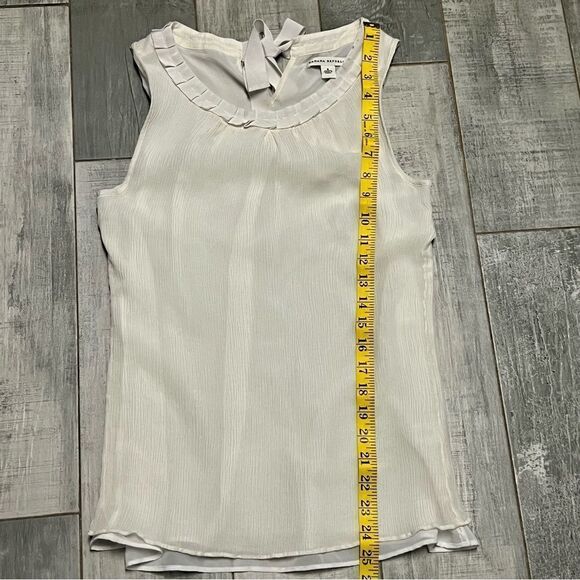 Banana Republic Ivory Sheer 100% Silk Stretch Crepe Ribbon Sleeveless Top S - Picture 7 of 13